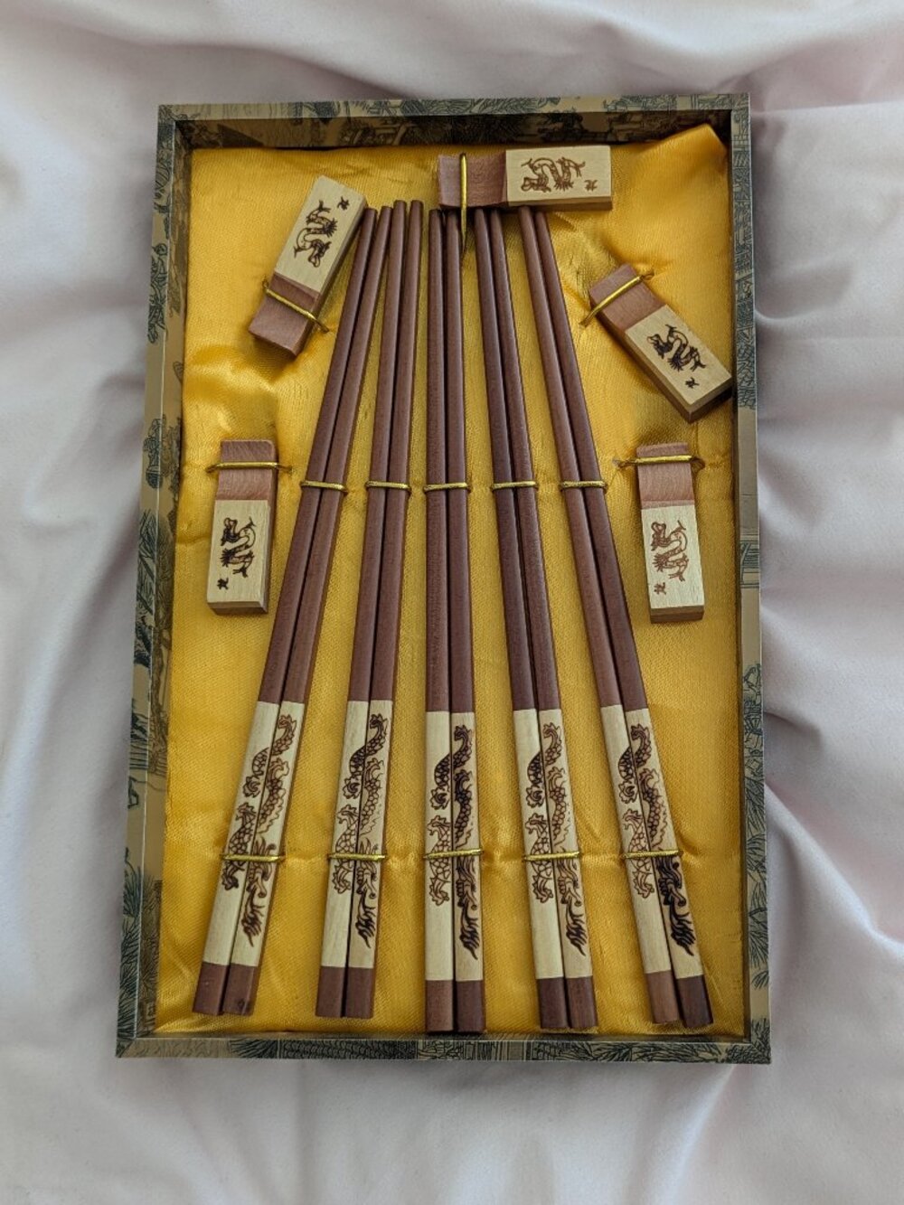 Vintage Wood Dragon Chopstick Set Box [5 Pair]